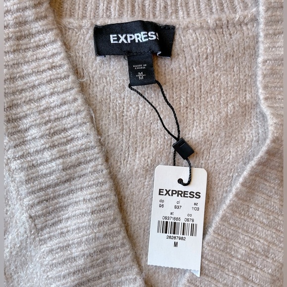 Express BNWT oversized sweater beige comfy - Picture 2 of 2